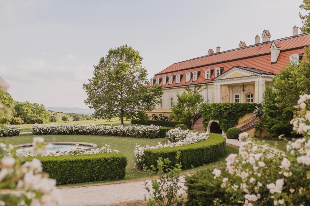 Hotel Chateau Bela Exteriér fotografie